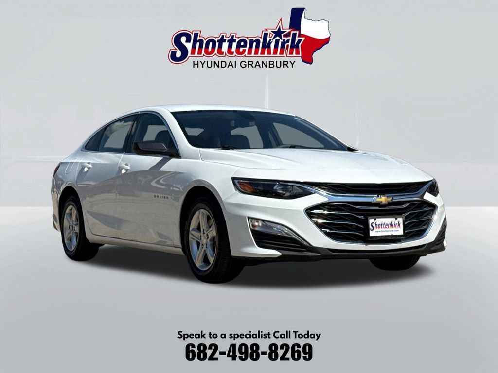 Used 2022 Chevrolet Malibu LS FWD image 3
