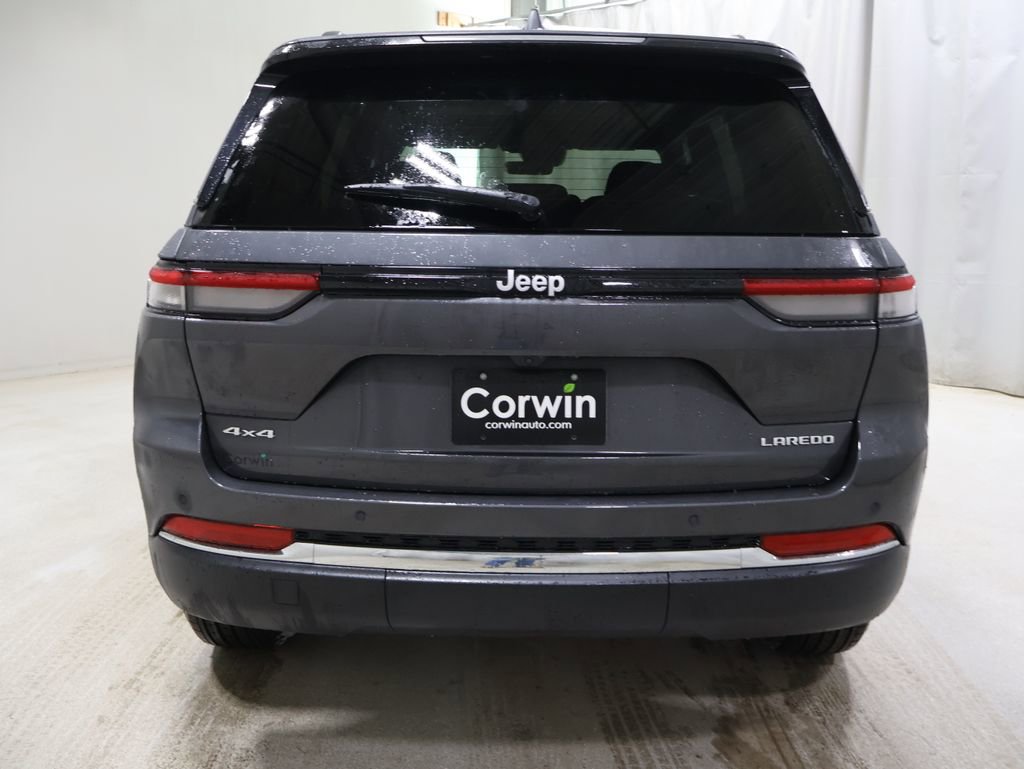 New 2026 Jeep Grand Cherokee Laredo image 7