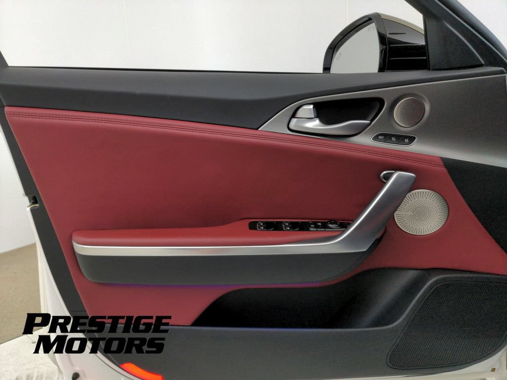 Used 2021 Kia Stinger GT2 image 25