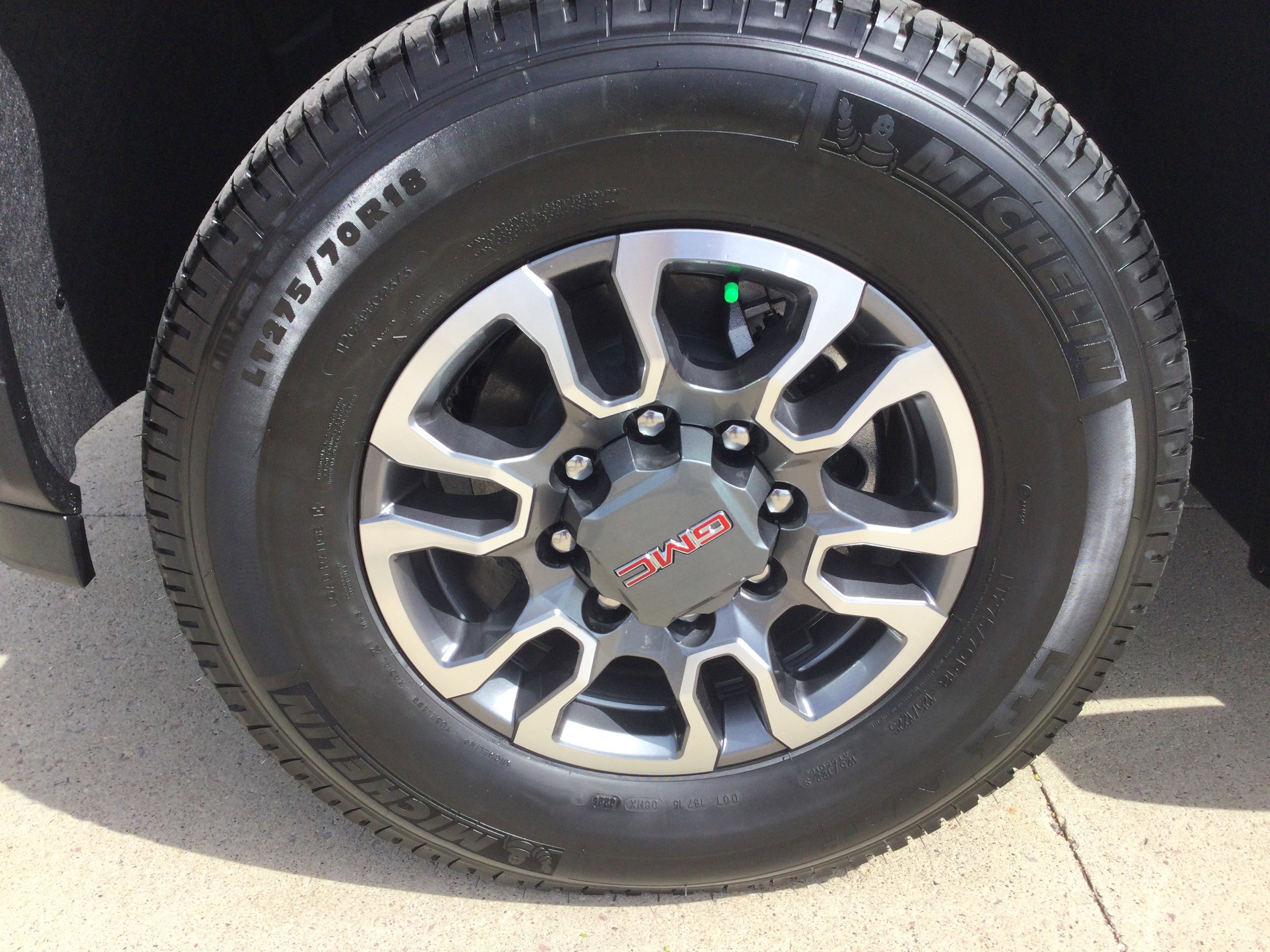 New 2026 GMC Sierra 2500 SLE w/ SLE Value Package; AWD/4WD image 7