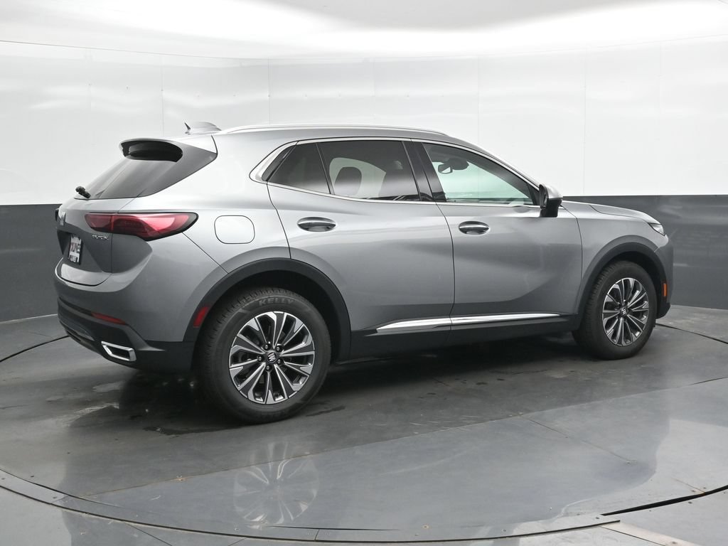 Used 2024 Buick Envision Preferred AWD/4WD image 2