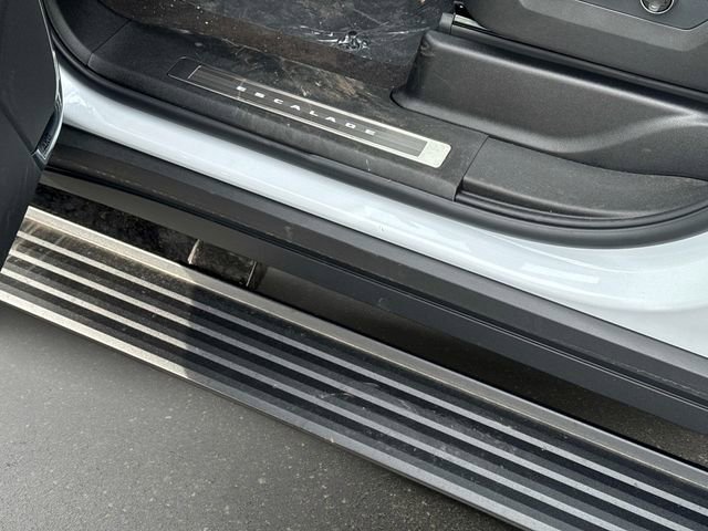 New 2026 Cadillac Escalade Platinum Sport w/ LPO, ONYX Package image 30