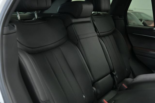 Used 2026 Land Rover Range Rover SE AWD/4WD image 29
