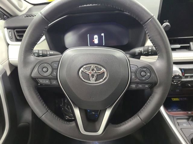 Used 2023 Toyota RAV4 Limited AWD/4WD image 28