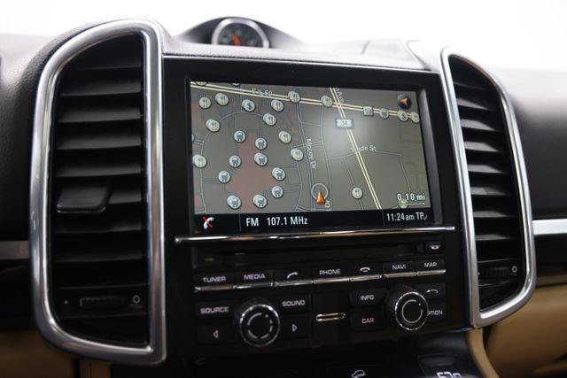 Used 2016 Porsche Cayenne AWD/4WD image 27