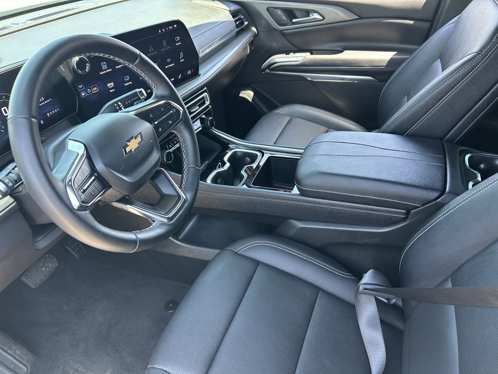 Certified 2025 Chevrolet Traverse LT FWD image 26