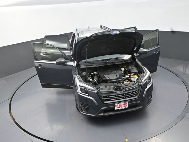 Used 2023 Subaru Forester Premium image 4