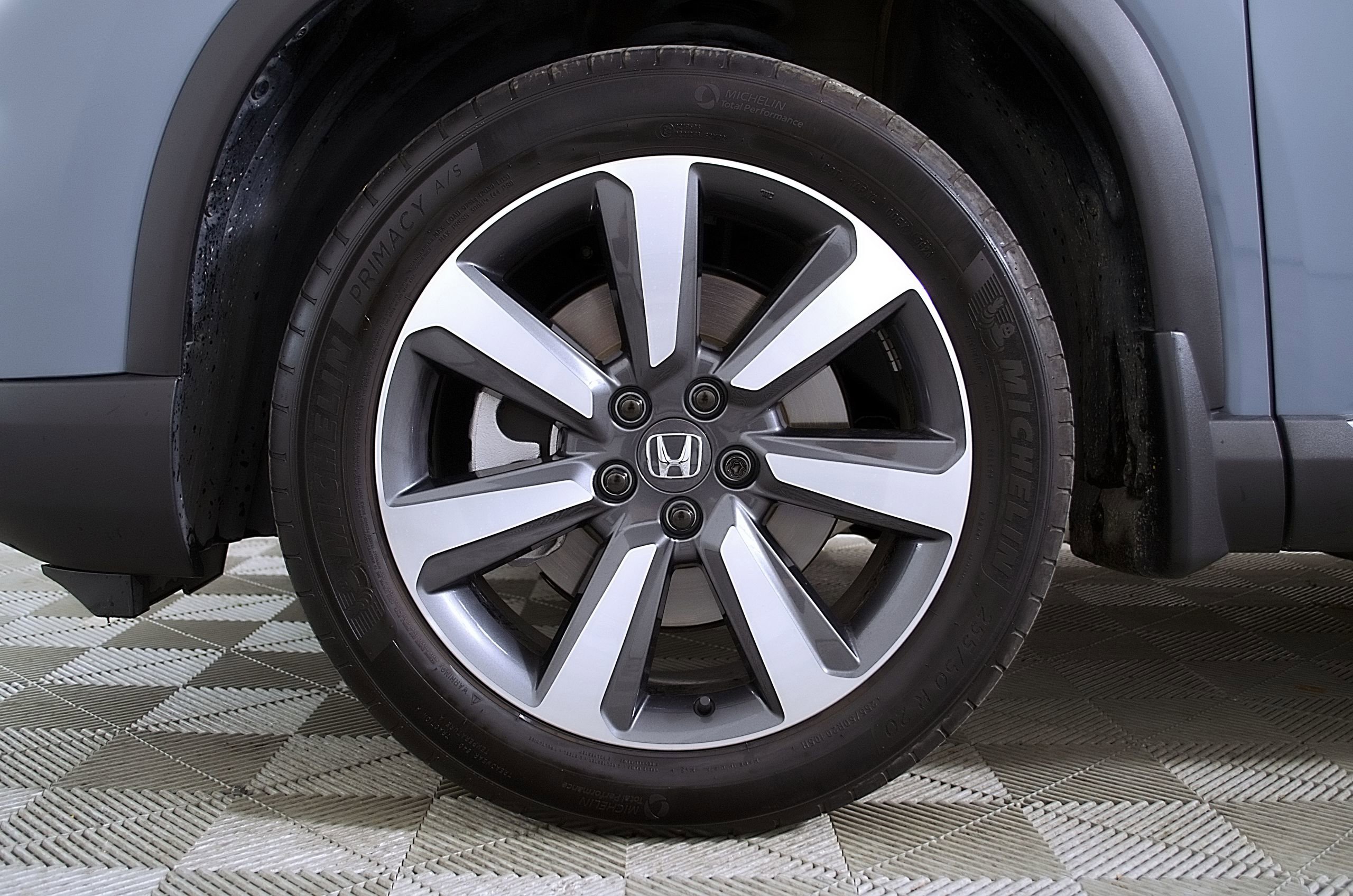 Used 2024 Honda Pilot Touring image 13