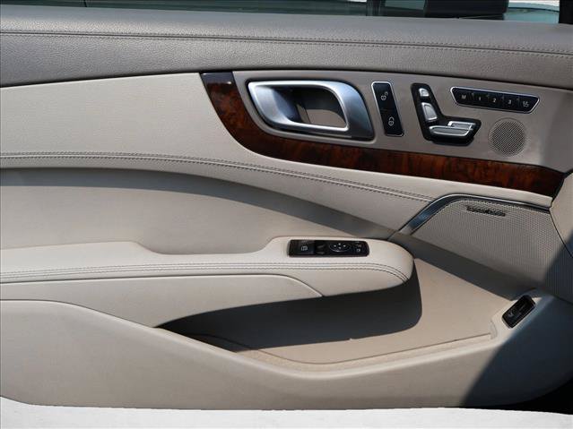 Used 2013 Mercedes-Benz SL 550 image 11