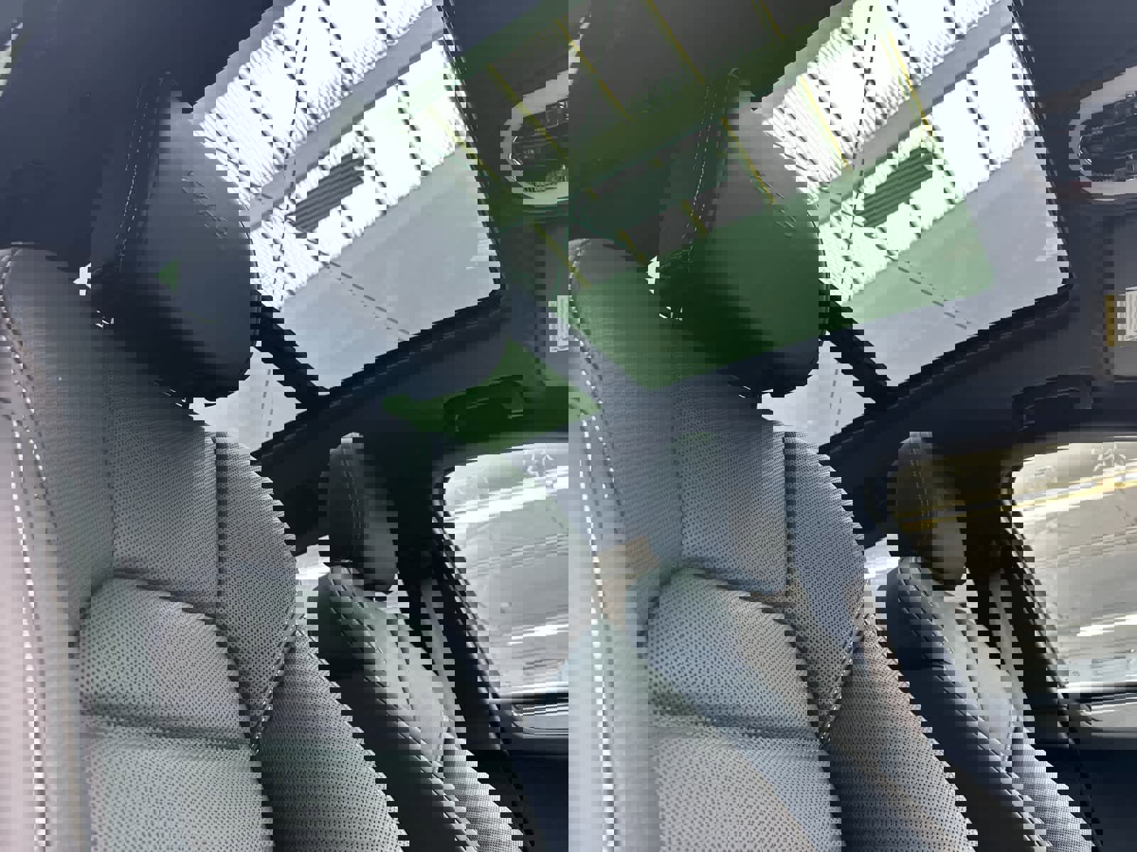 New 2026 Porsche Macan GTS image 18