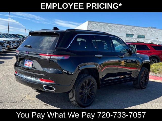 Used 2022 Jeep Grand Cherokee Overland w/ Luxury Tech Group IV AWD/4WD image 6