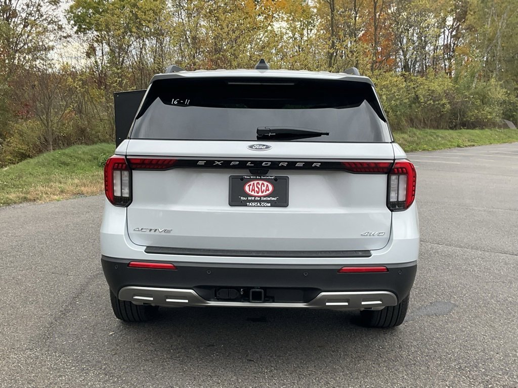New 2026 Ford Explorer Active image 25