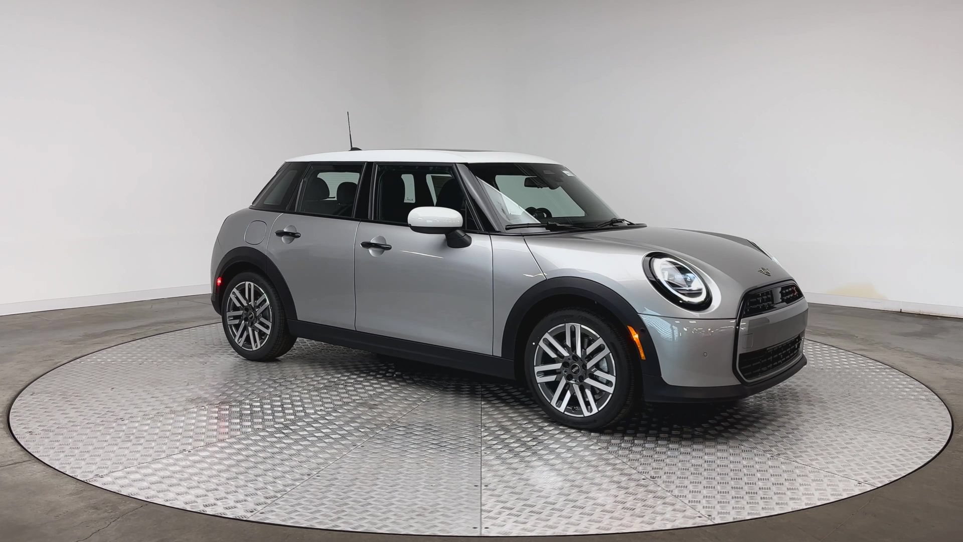 Used 2026 MINI Cooper S FWD image 2
