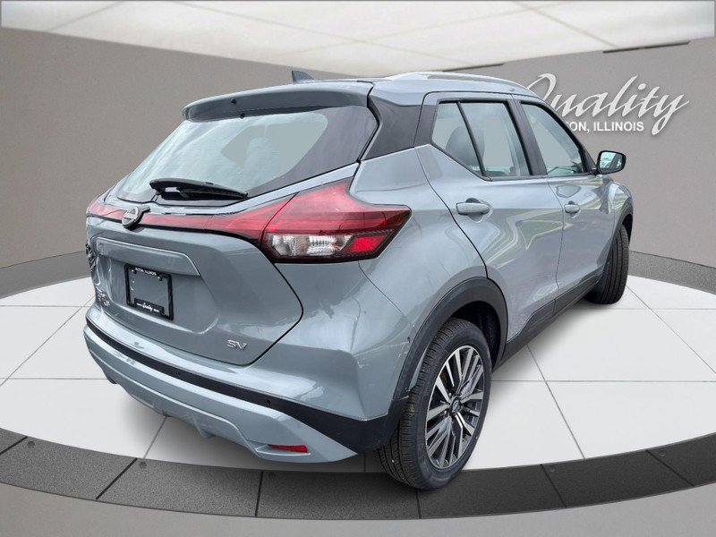 Used 2022 Nissan Kicks SV FWD image 4