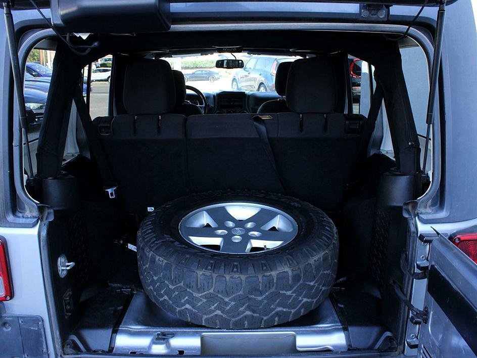 Used 2016 Jeep Wrangler Unlimited Sport w/ Quick Order Package 24S image 10