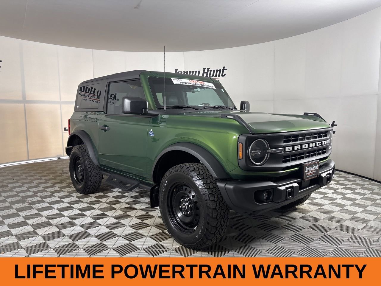 Used 2023 Ford Bronco Black Diamond image 4