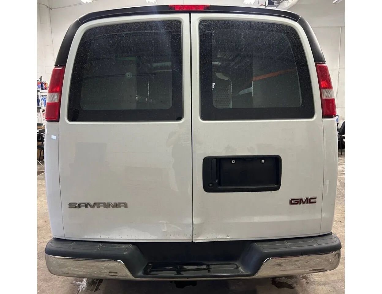 Used 2017 GMC Savana 2500 image 4