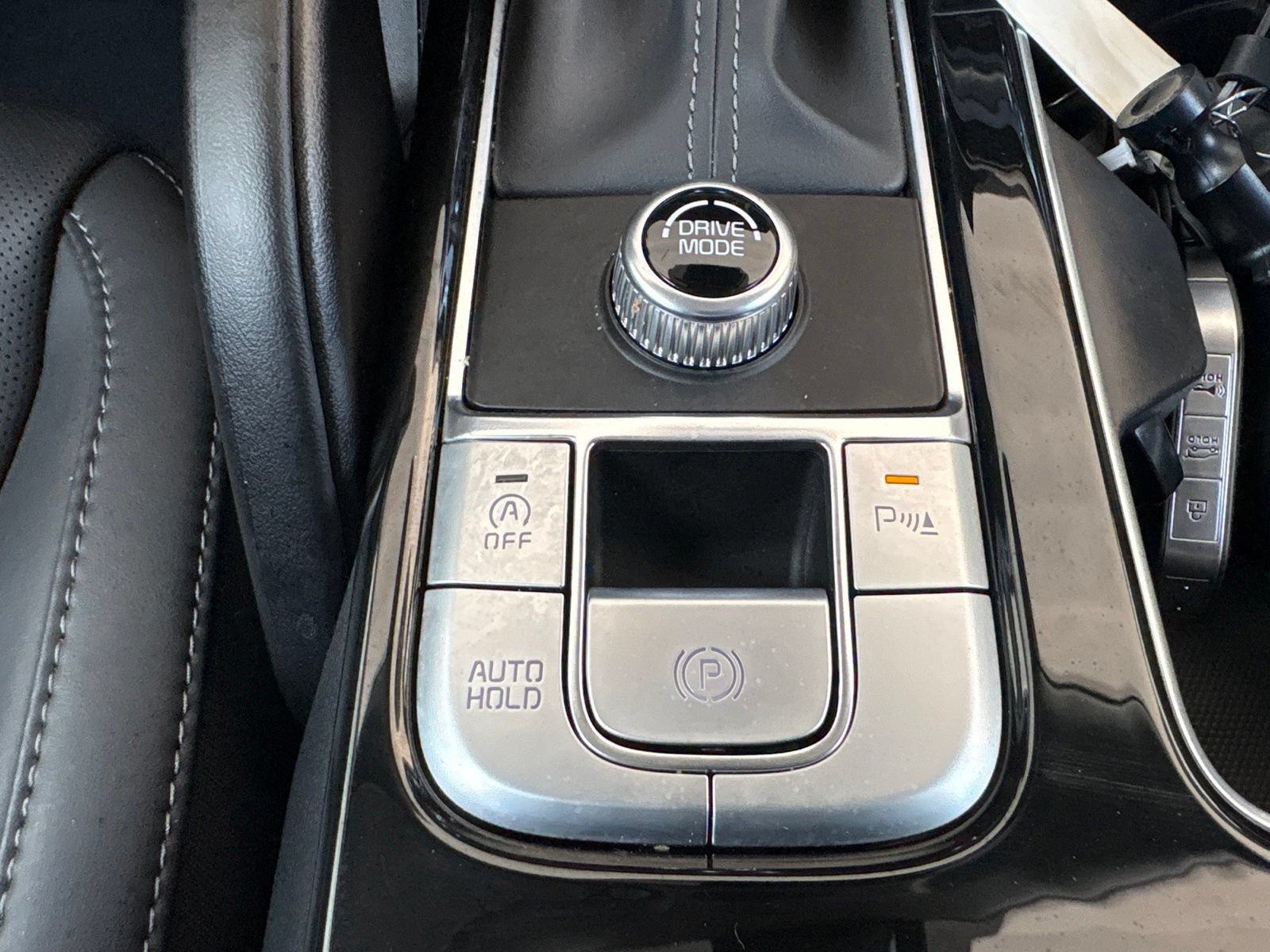 Used 2025 Kia Telluride S FWD image 27
