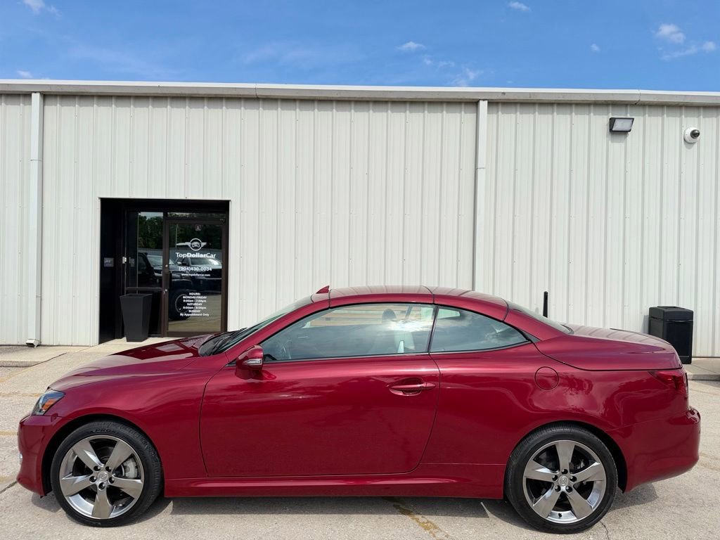 Used 2011 Lexus IS 250C w/ Luxury Pkg RWD image 2