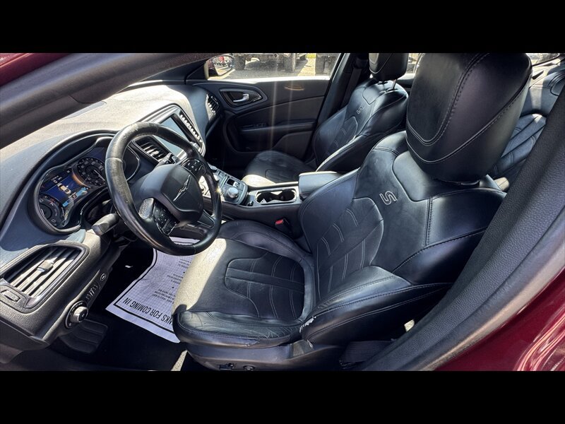 Used 2015 Chrysler 200 S w/ Navigation & Sound Group I FWD image 9