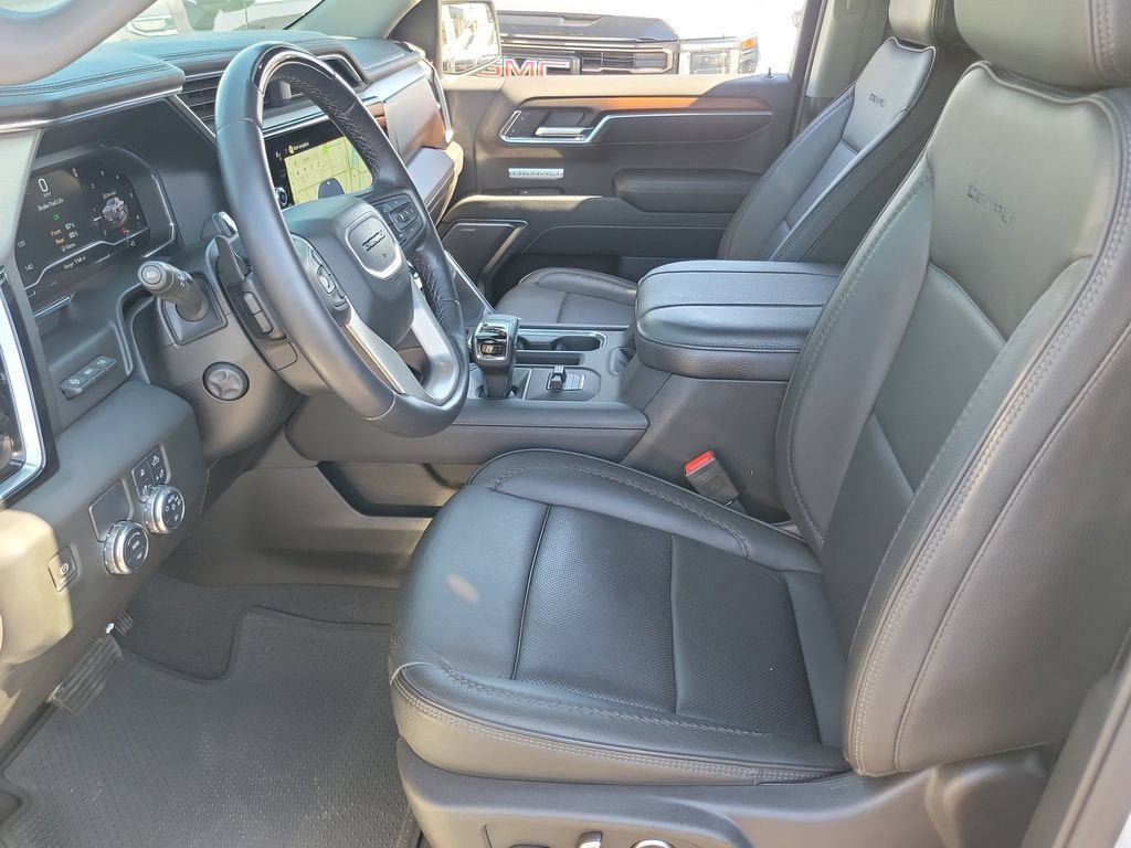 Used 2024 GMC Sierra 1500 Denali RWD image 17