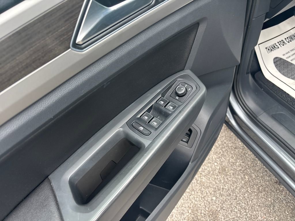 Used 2018 Volkswagen Atlas SE image 16