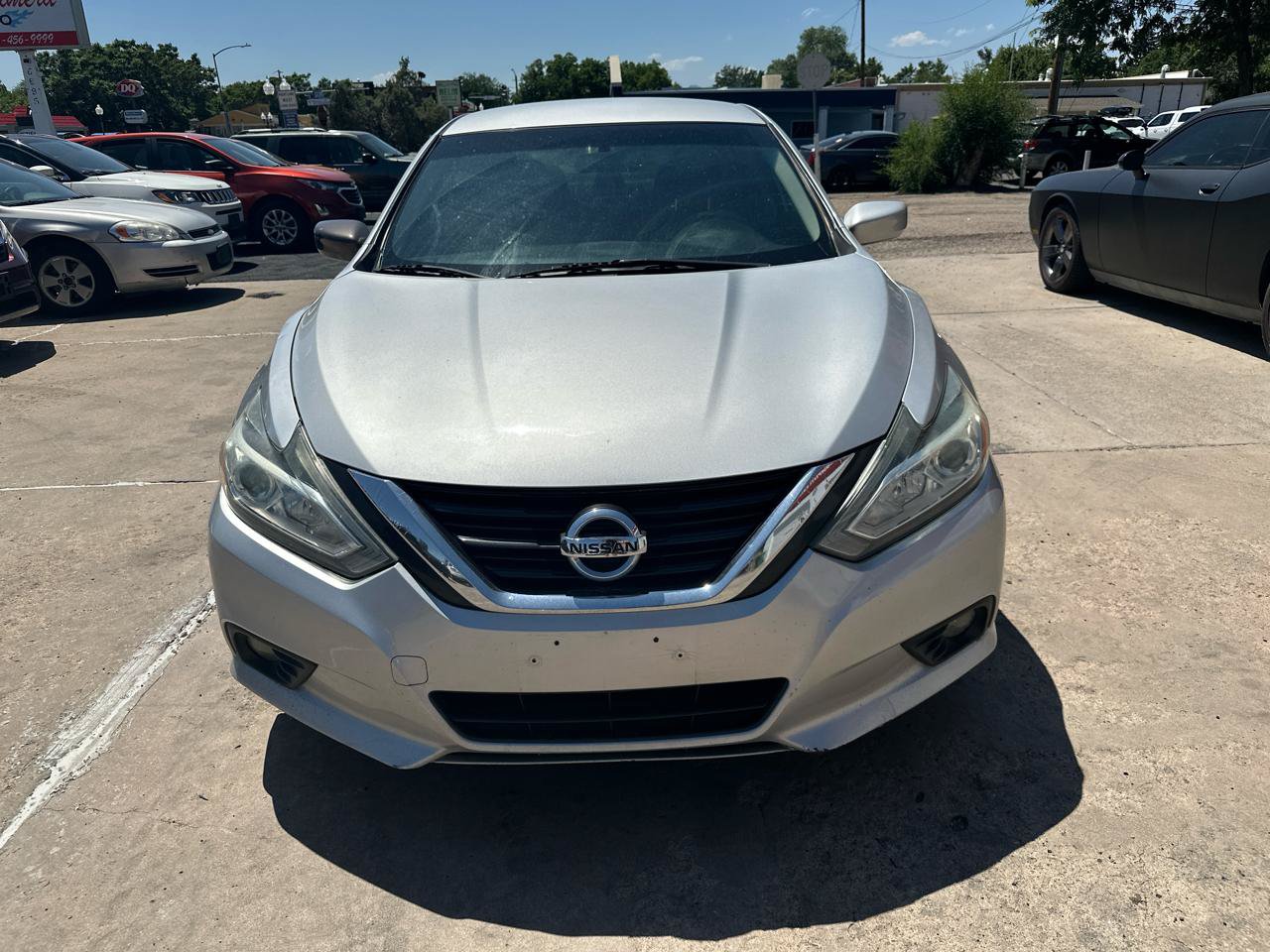 Used 2017 Nissan Altima 2.5 SV FWD image 2