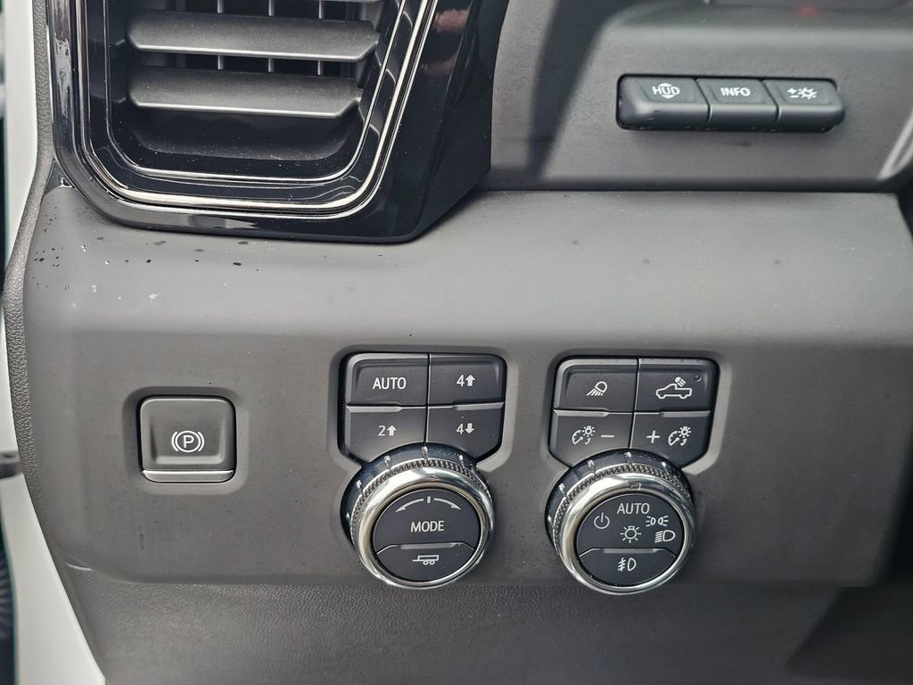 Used 2023 GMC Sierra 1500 AT4 w/ AT4 Premium Package image 26