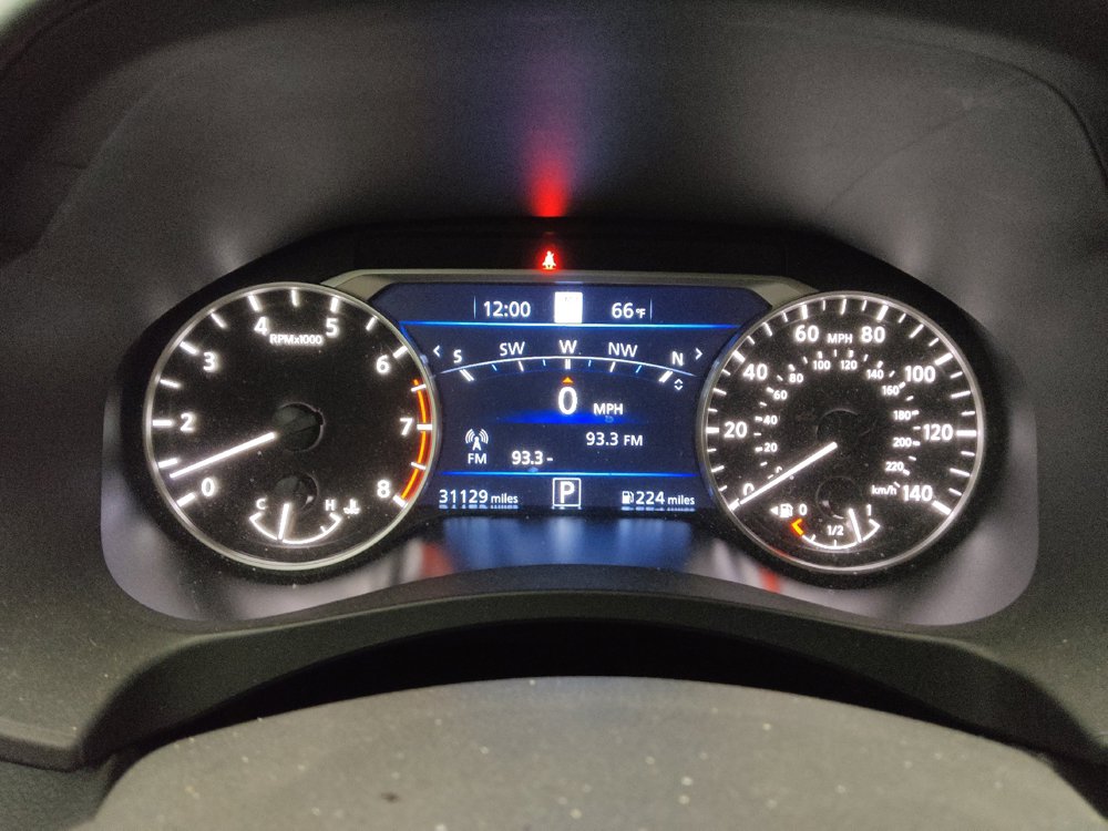 Used 2024 Nissan Altima 2.5 SV w/ SV Premium Package FWD image 23