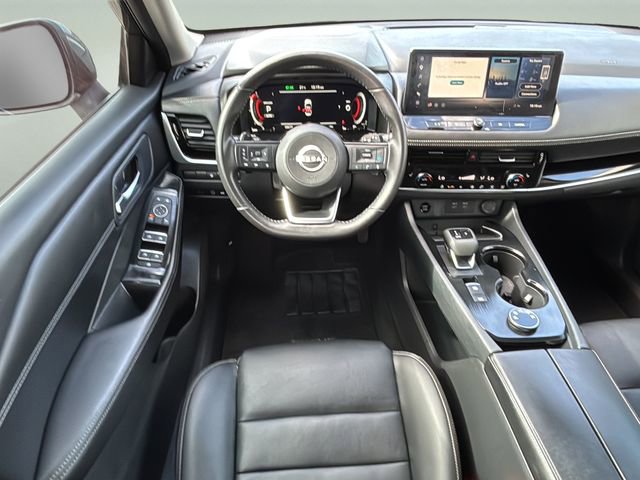Used 2024 Nissan Rogue SL AWD/4WD image 16
