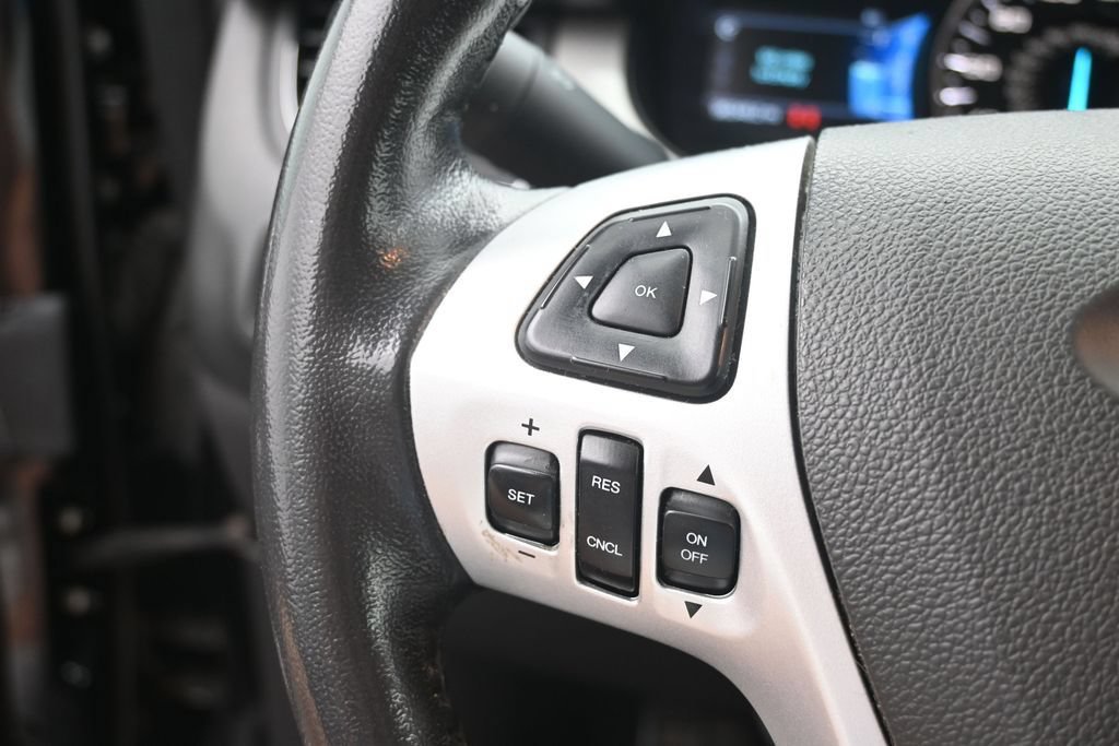 Used 2013 Ford Edge SEL FWD image 22