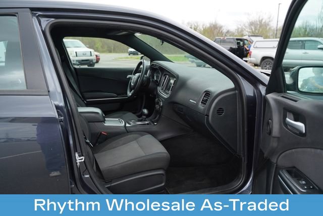 Used 2018 Dodge Charger SXT RWD image 17