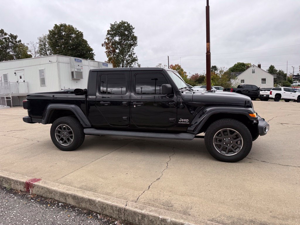 Used 2020 Jeep Gladiator Overland AWD/4WD image 5