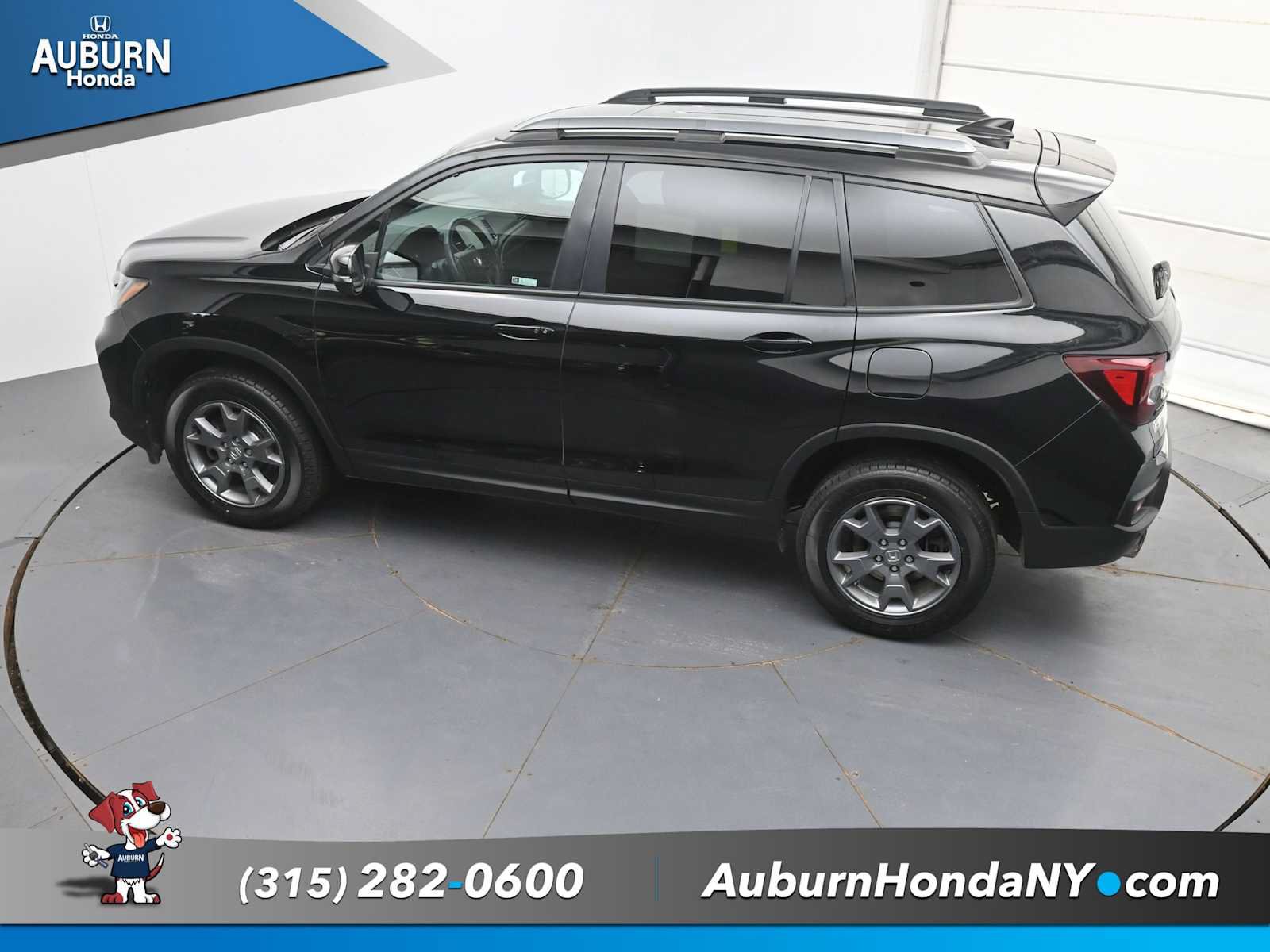 Used 2024 Honda Passport TrailSport image 31