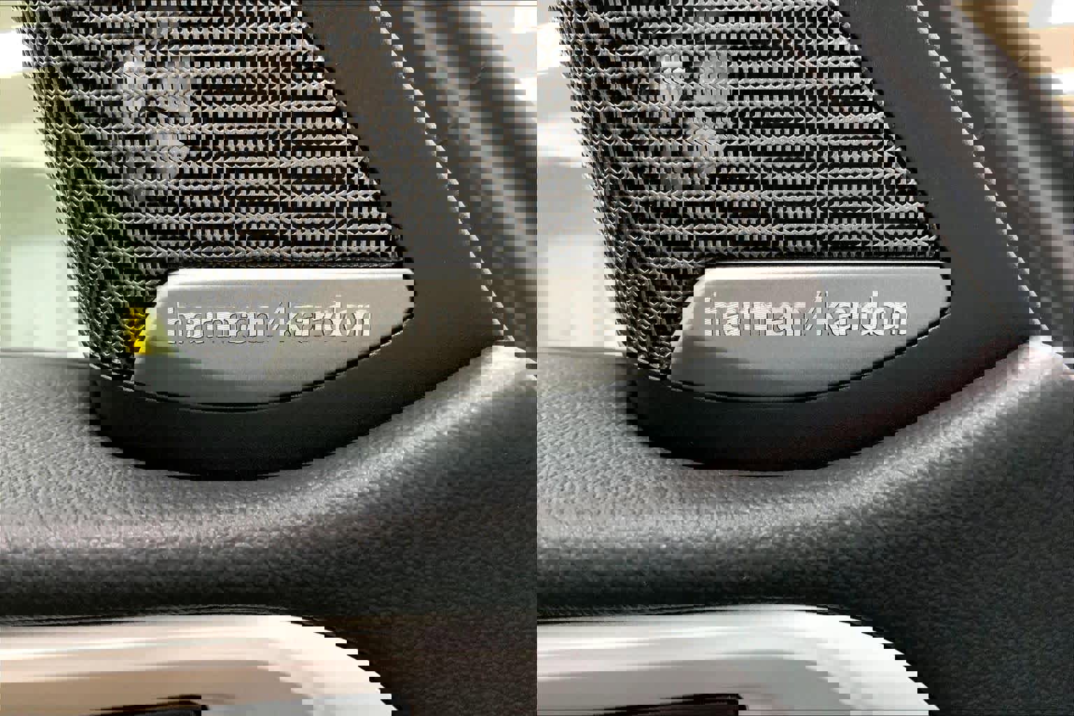 Used 2025 BMW M4 xDrive Competition w/ Executive Package image 38