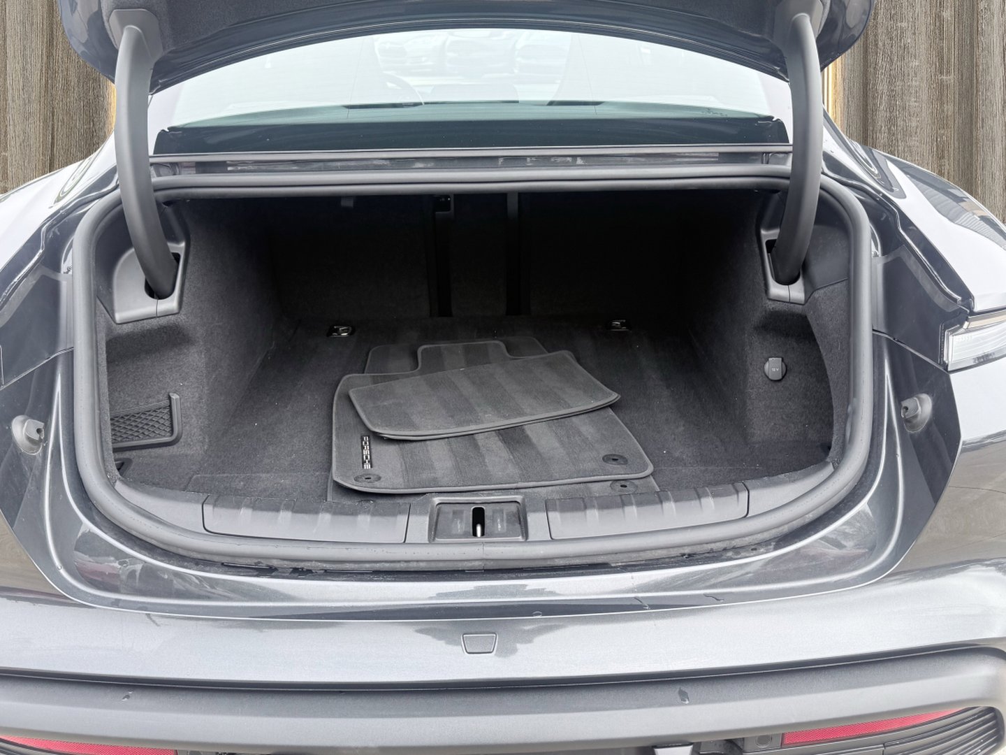 Used 2023 Porsche Taycan image 66