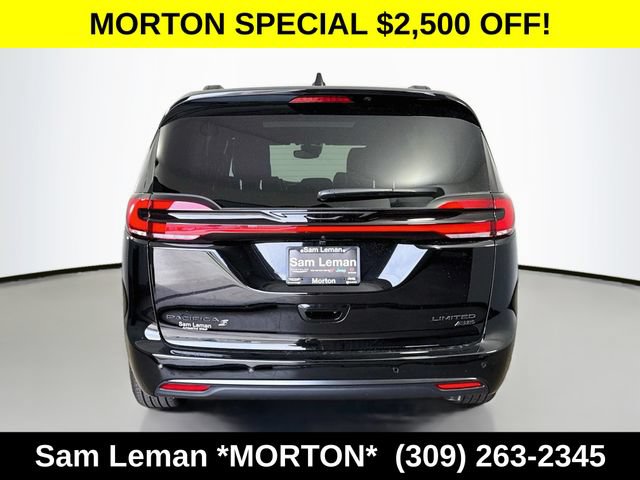 New 2027 Chrysler Pacifica Limited w/ Family Tech Group AWD/4WD image 6