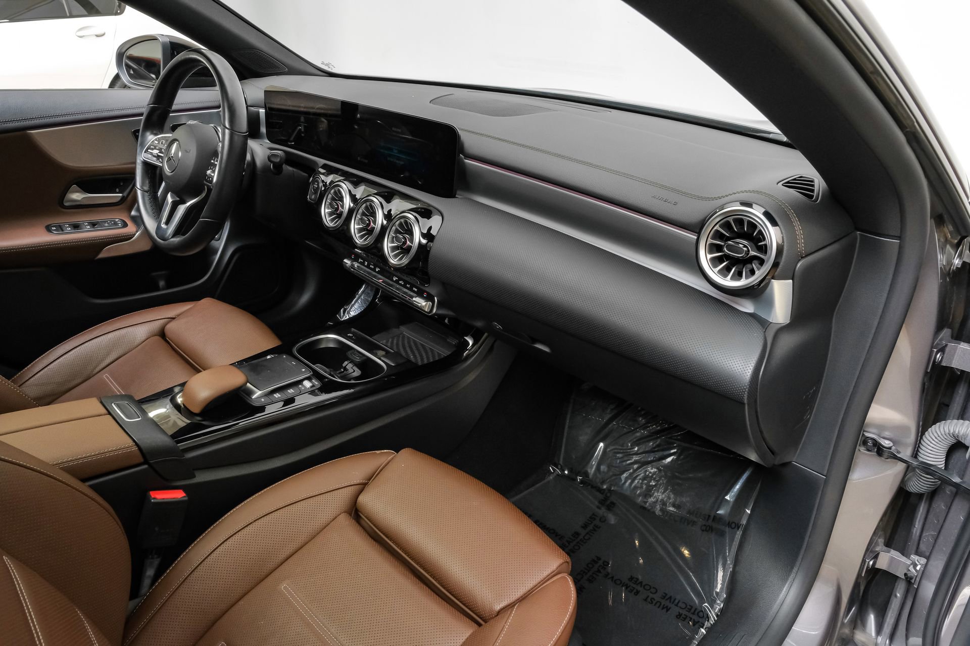 Used 2023 Mercedes-Benz CLA 250 image 17