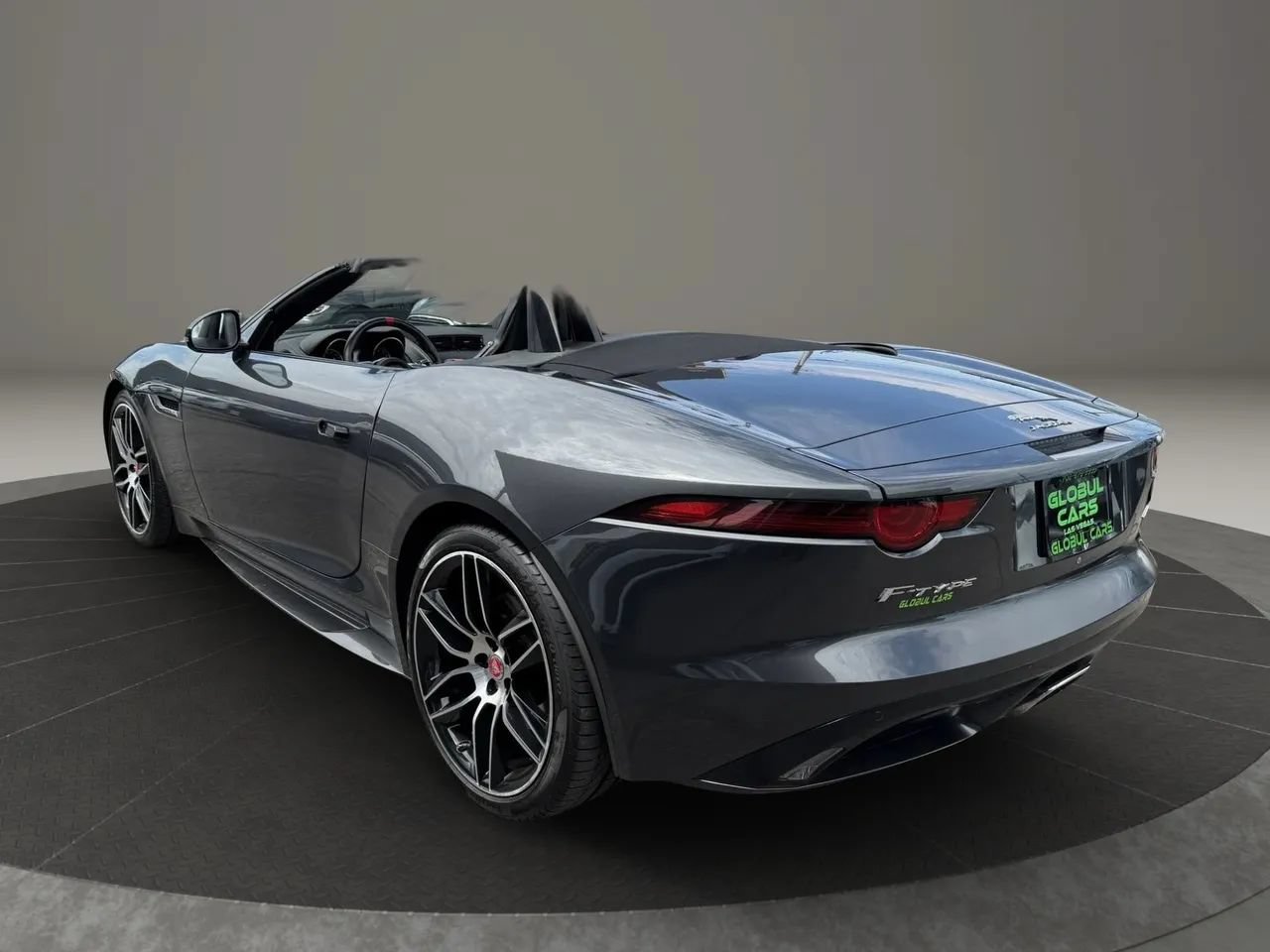 Used 2020 Jaguar F-TYPE Convertible RWD image 13