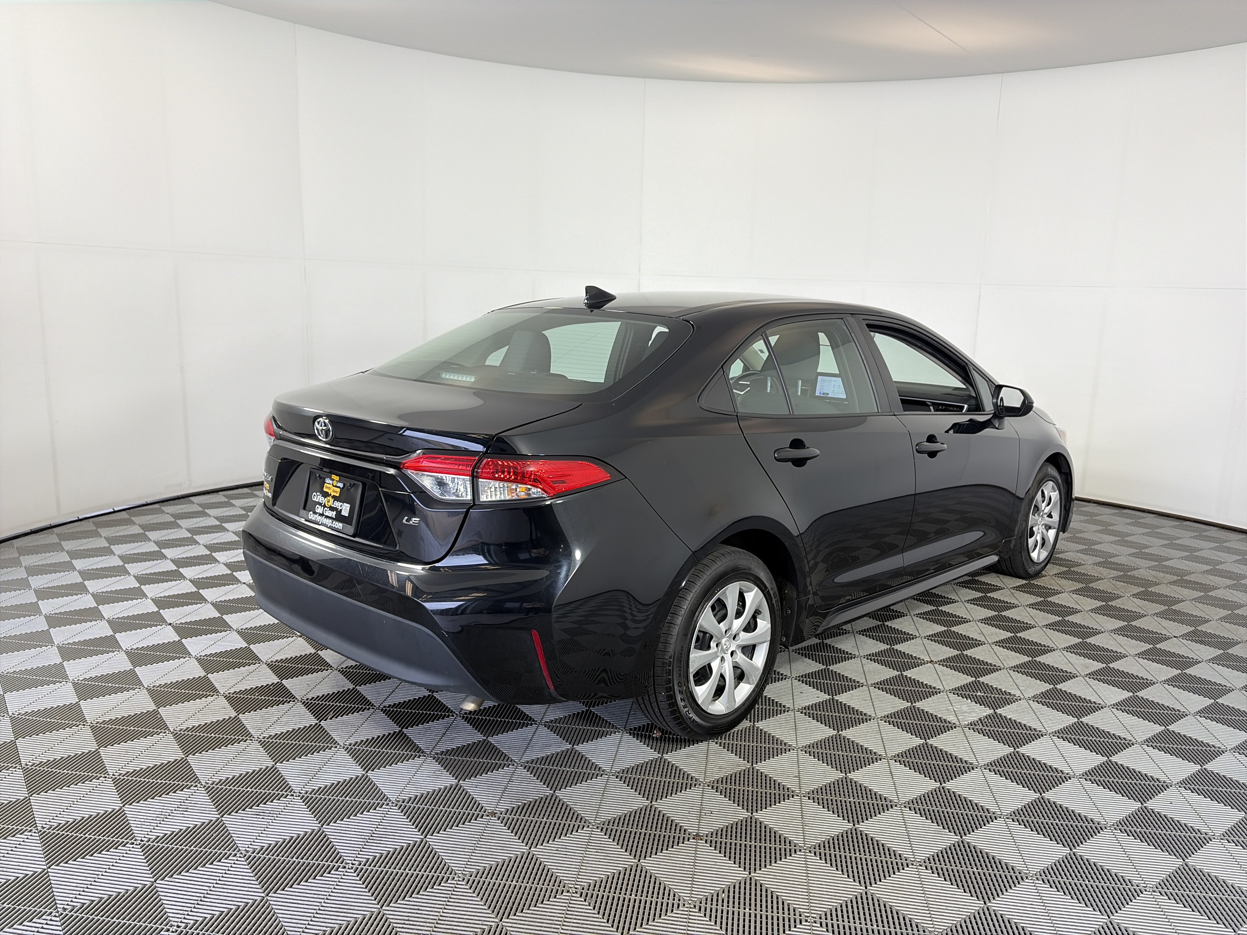 Used 2024 Toyota Corolla LE FWD image 10