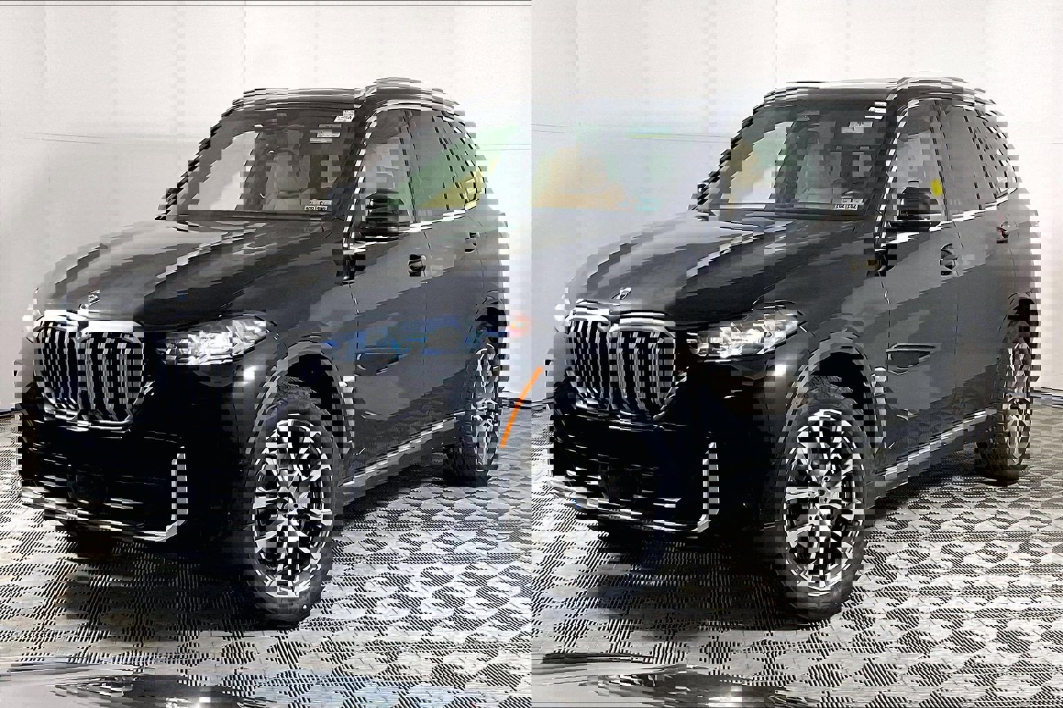 Certified 2024 BMW X5 xDrive40i w/ Premium Package image 2