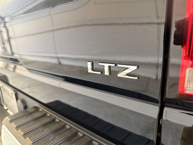 Used 2025 Chevrolet Silverado 2500 LTZ w/ LTZ Convenience Package image 30
