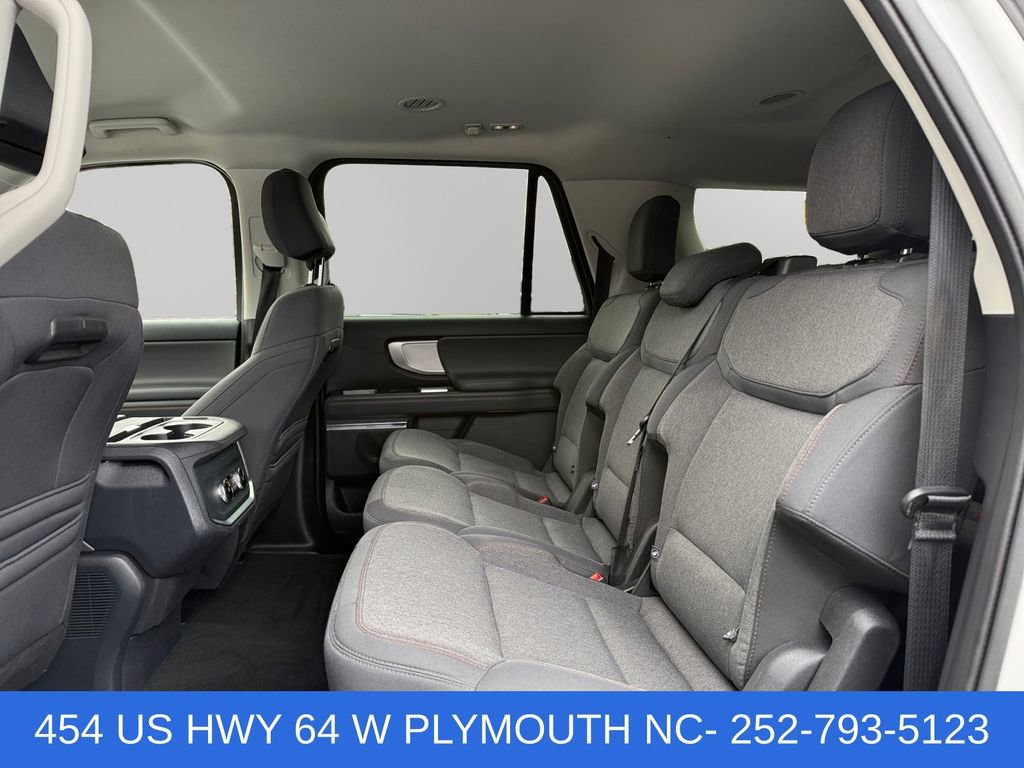 Used 2025 Ford Expedition Max Active AWD/4WD image 13