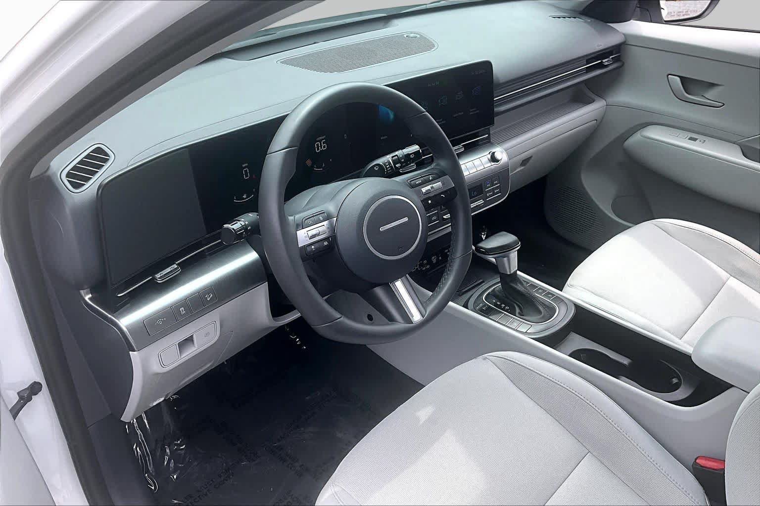 Used 2026 Hyundai Kona SEL Sport FWD image 18