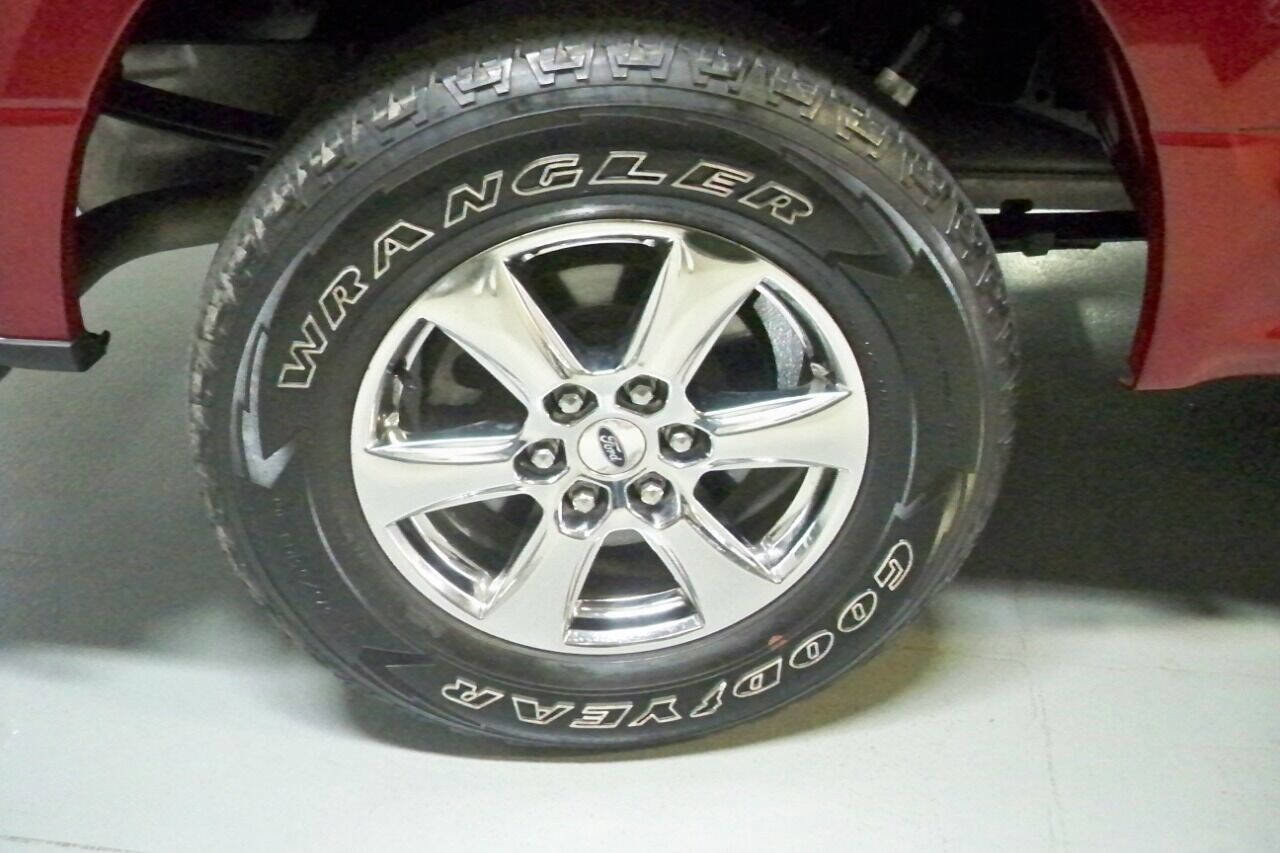 Used 2018 Ford F150 XLT w/ Equipment Group 302A Luxury image 9