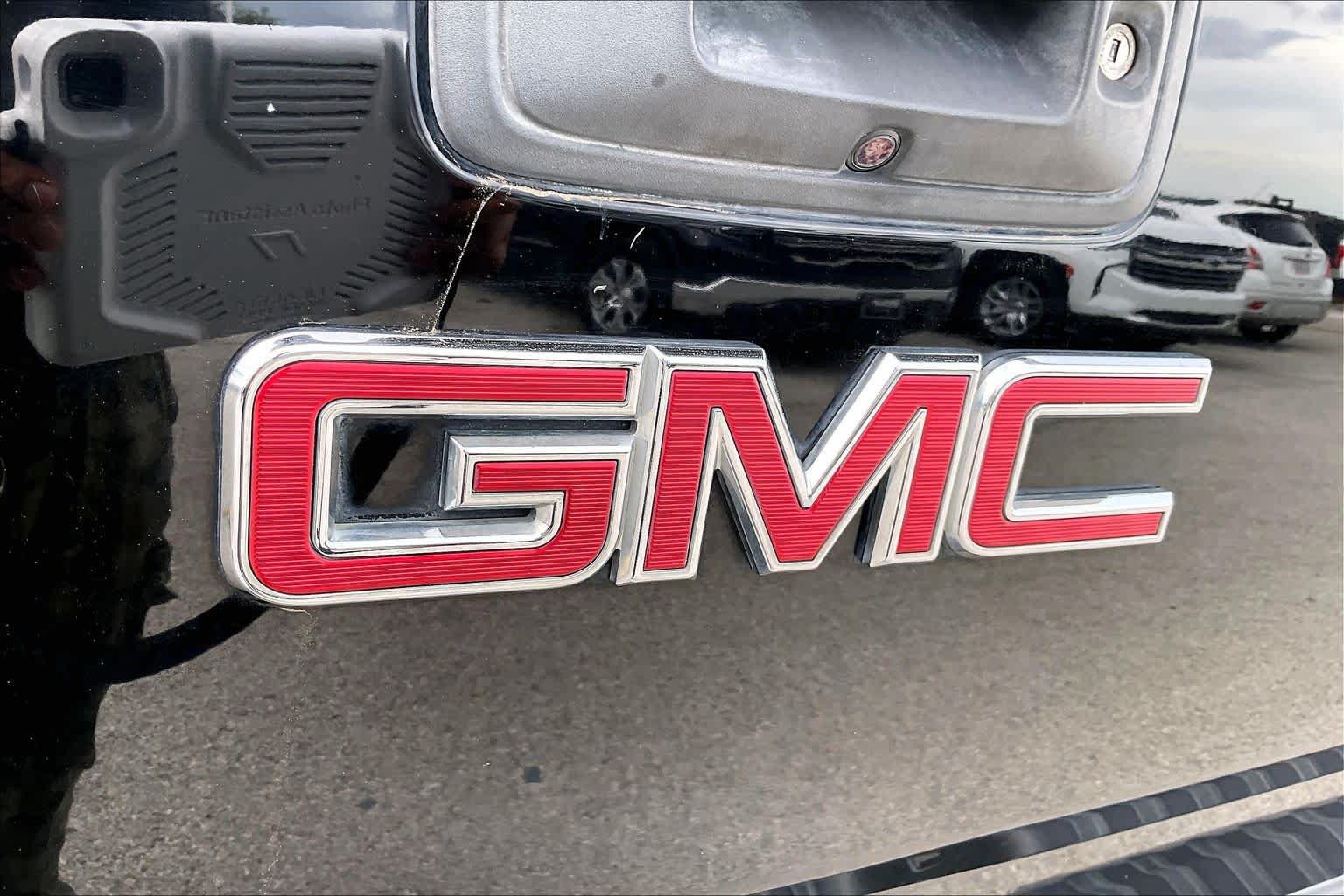 Used 2015 GMC Canyon SLT w/ Driver Alert Package AWD/4WD image 30