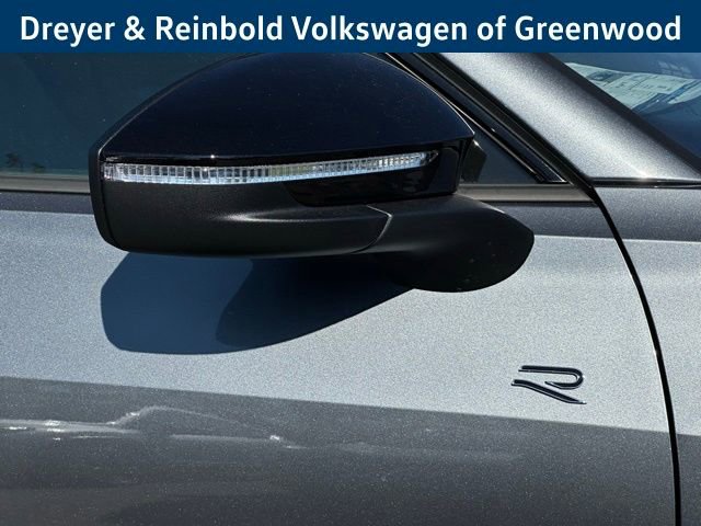 New 2026 Volkswagen Tiguan SE R-Line image 10