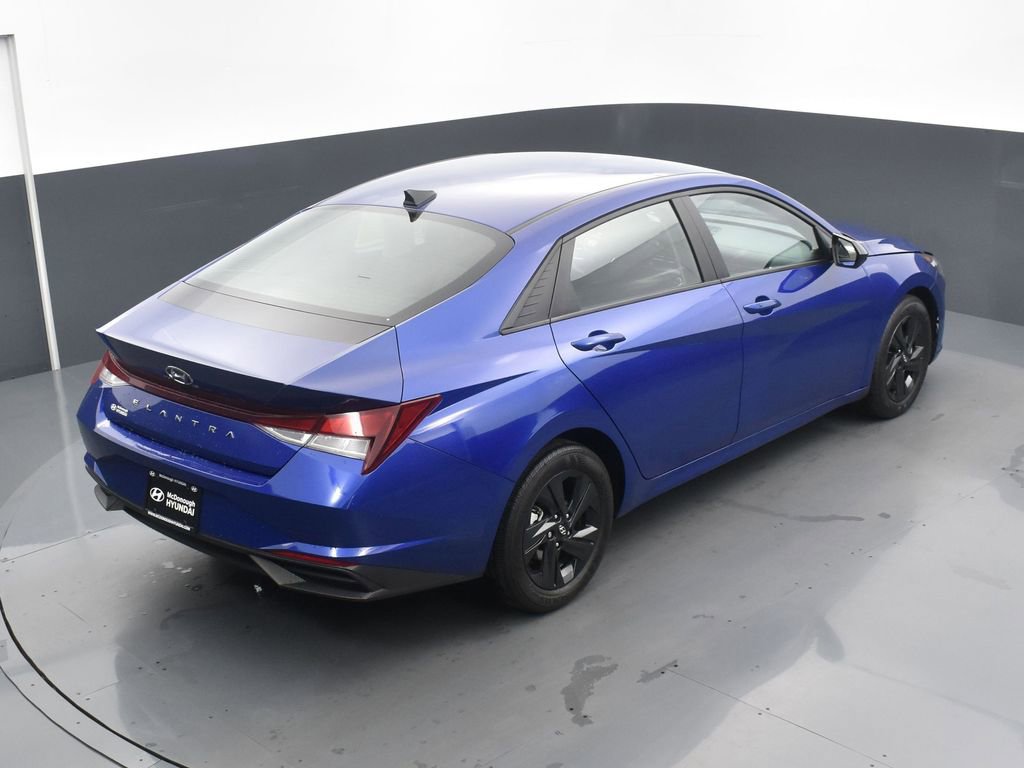 Used 2023 Hyundai Elantra SEL image 15
