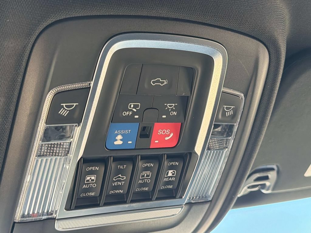 Used 2021 RAM 1500 Laramie w/ Night Edition AWD/4WD image 33