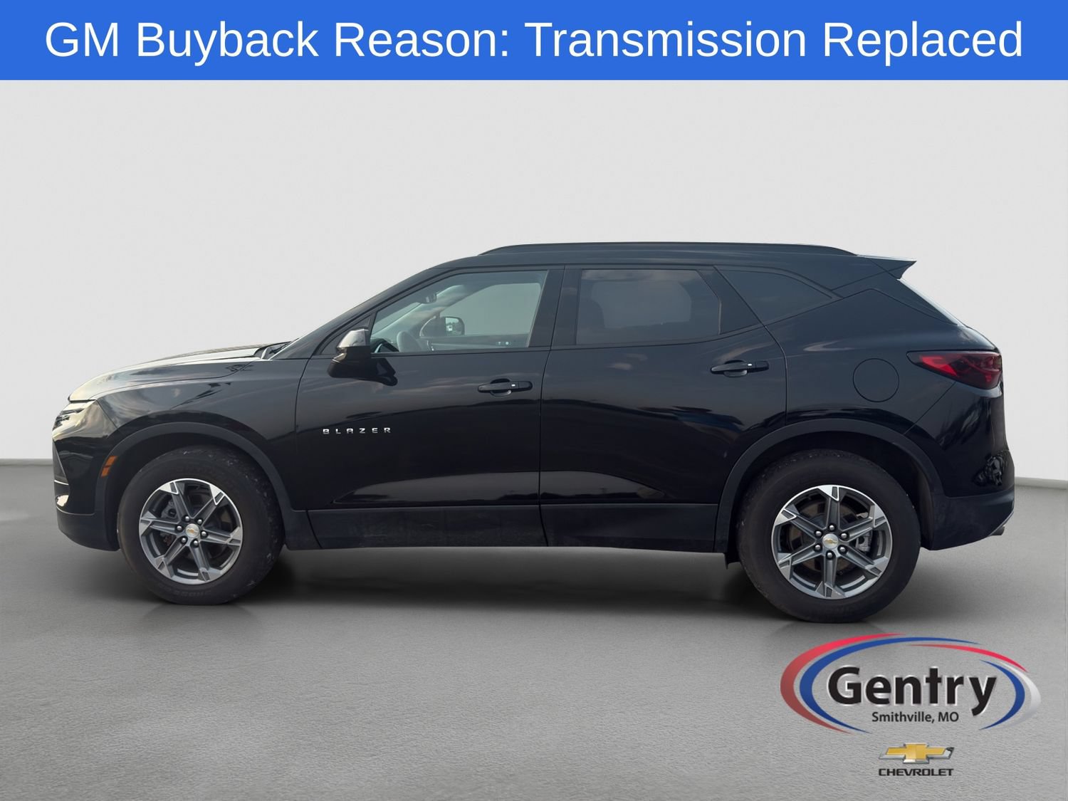 Used 2024 Chevrolet Blazer LT w/ Convenience Package FWD image 3